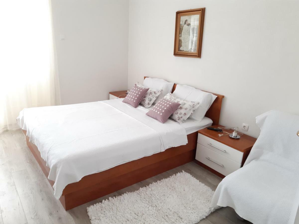 Apartments Kule Brela Luaran gambar